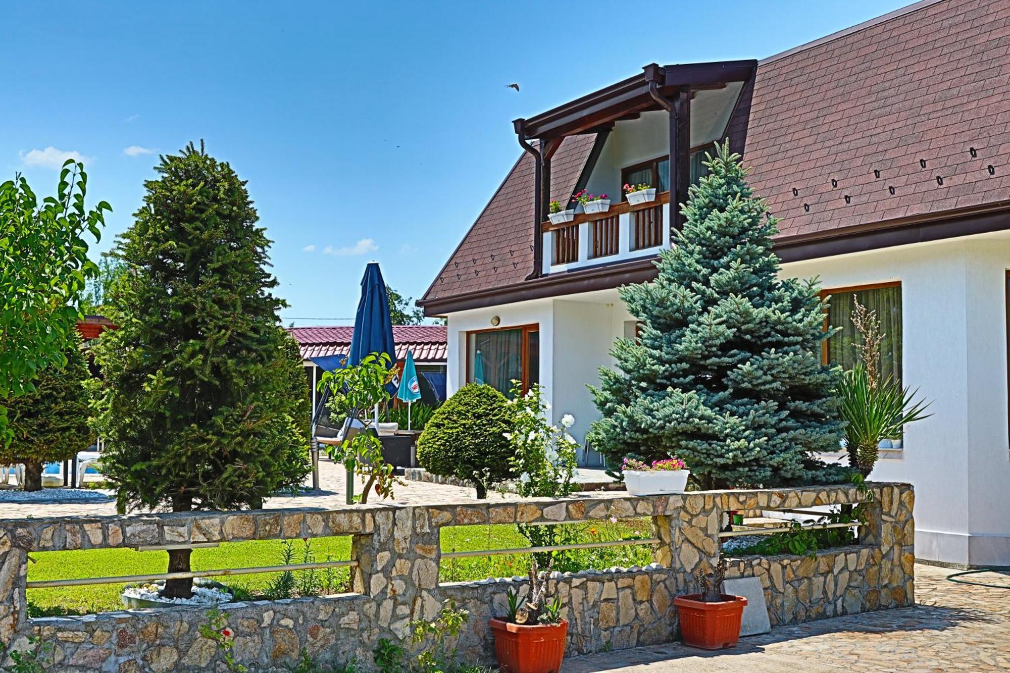 Holiday House Kubrat Sapareva Banya Exterior photo